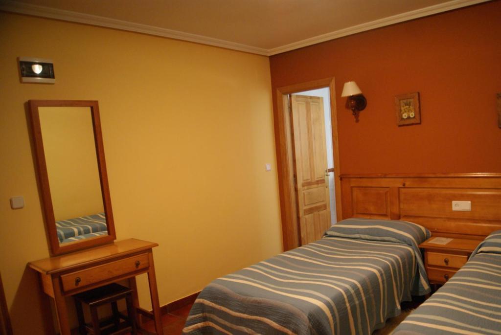 Hotel Garganta Del Cares Poncebos Phòng bức ảnh