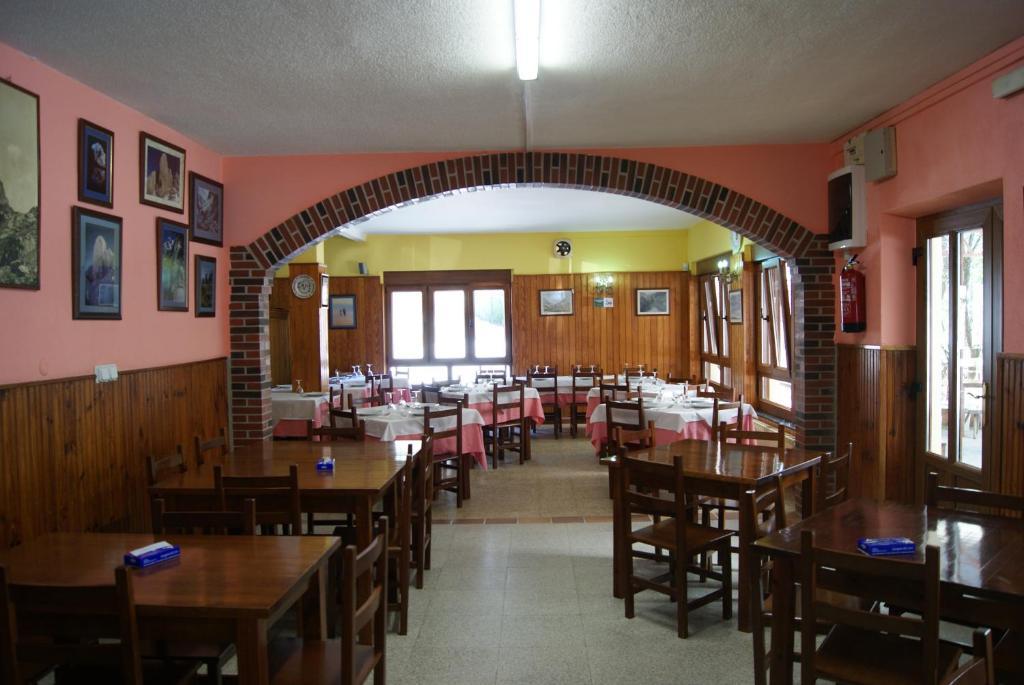 Hotel Garganta Del Cares Poncebos Ngoại thất bức ảnh